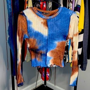 Long sleeve fitted natural color t-shirt